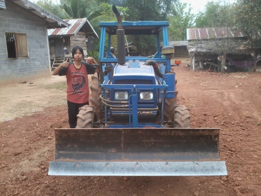 รถไถ ISEKI 43 แรง มีใบมีด ผานหก (ตั้งราคาเผื่อต่อ สอบถามกันเข้ามาเลยจ้า)