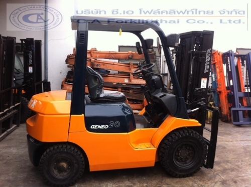 ขายรถ โฟล์คลิฟท์ TOYOTA รุ่น 7-FD20