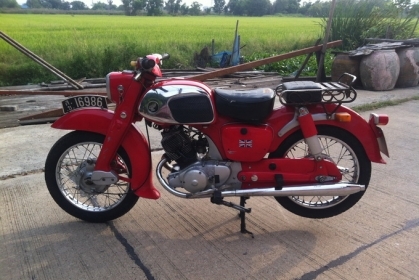 .ขาย c92 benlyแท้ๆ สวยๆ ทะเบียน เครื่องดี ของเดิมทั้งคัน สีสวย สตาทร์มือได้ 0819884773