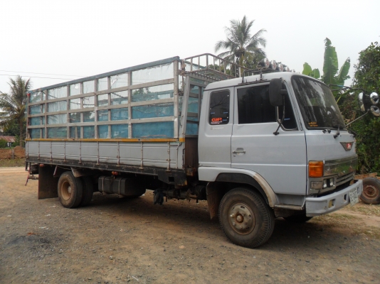 ขายด่วนหกล้อHino fd175b สภาพดี