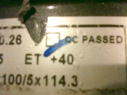 แม็กซ์ Lenso รุ่น Blitz 17 กว้าง 7.5- ET 40 ใส่กับ 5 รู 100 และ 114.3 ได้หมด สภาพสวยพร้อมใส่ได้เลย แม็กซ์ Lenso รุ่น Blitz 17 กว้าง 7.5- ET 40 ใส่กับ 5 รู 100 และ 114.3 ได้หมด สภาพสวยพร้อมใส่ได้เลย