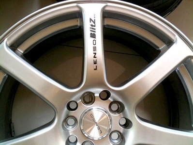 แม็กซ์ Lenso รุ่น Blitz 17 กว้าง 7.5- ET 40 ใส่กับ 5 รู 100 และ 114.3 ได้หมด สภาพสวยพร้อมใส่ได้เลย แม็กซ์ Lenso รุ่น Blitz 17 กว้าง 7.5- ET 40 ใส่กับ 5 รู 100 และ 114.3 ได้หมด สภาพสวยพร้อมใส่ได้เลย