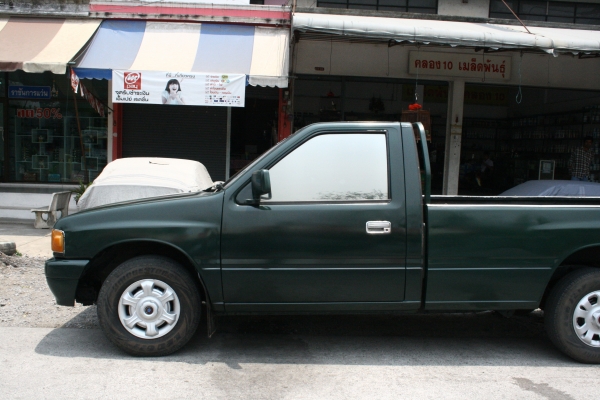 ขายถูกๆ อีซุซุ ตอนเดียว มังกรทอง 125,000 บาท