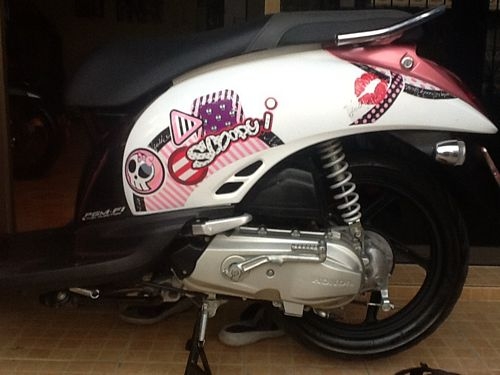 HONDA SCOOPY Iสวยแกะกล่องสภาพป้ายแดงวิ่งน้อย HONDA SCOOPY Iสวยแกะกล่องสภาพป้ายแดงวิ่งน้อย