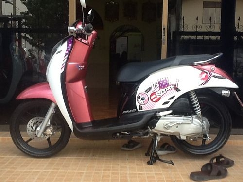 HONDA SCOOPY Iสวยแกะกล่องสภาพป้ายแดงวิ่งน้อย