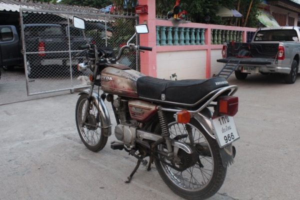 Gl100 เดิมๆพร้อมประกวดทะเบียนเต็มพร้อมโอนถูก15500บาท