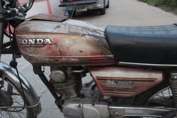 Gl100 เดิมๆพร้อมประกวดทะเบียนเต็มพร้อมโอนถูก15500บาท