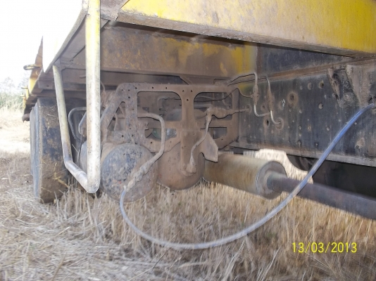 ขายมิตซูบิชิ  10ล้อเพลาเดียว หางปลา  ไม่มีทะเบียน