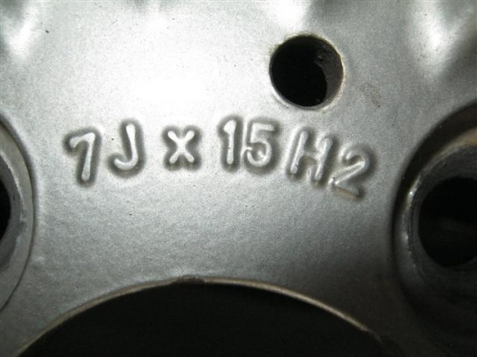 ล้อตรงรุ่น BMW E30 Made in Belgium ล้อตรงรุ่น BMW E30 Made in Belgium