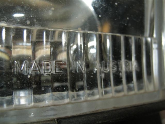 ไฟสปอร์ตไล้ท์ BMW E30 ไฟสปอร์ตไล้ท์ BMW E30