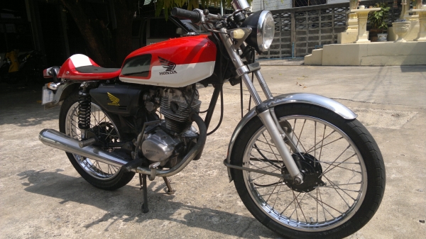 ต้องการขาย HONDA GL 100 ต้องการขาย HONDA GL 100