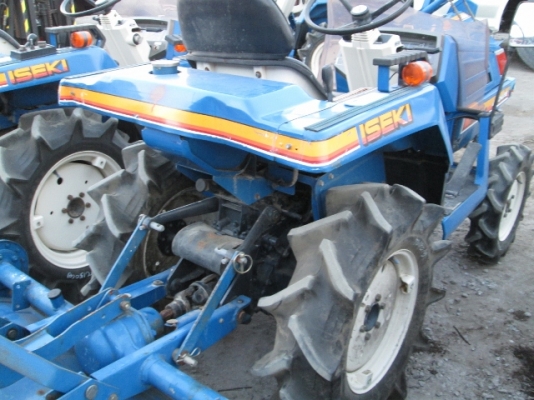 รหัส:13001119รถพรวนดินนั่งขับเครื่องยนค์ดีเซลK3C-18495ขนาด15PSประหยัดน้ำมันสภาพสวย