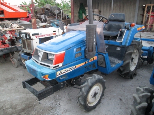 รหัส:13001119รถพรวนดินนั่งขับเครื่องยนค์ดีเซลK3C-18495ขนาด15PSประหยัดน้ำมันสภาพสวย