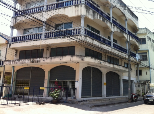 ที่ดิน 1 ไร่ 34 ตารางวา กลางใจเมืองระยอง พร้อมสิ่งปลูกสร้างเต็ม