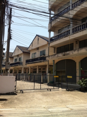 ที่ดิน 1 ไร่ 34 ตารางวา กลางใจเมืองระยอง พร้อมสิ่งปลูกสร้างเต็ม