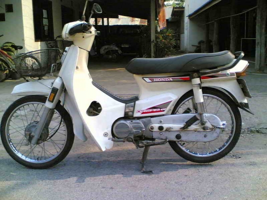 ขายดรีมคุรุสภา เล่มทะเบียนพร้อมชุดโอนเครื่องดีอะไหล่เดิมรถปี 38 ทะเบียนขาดปี 41 ขาย 12000 บาท