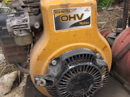 ขาย-เครื่องยนต์เบนซิน สำหรับเครื่องสูบน้ำ ปั๊มน้ำ จำนวน 2 ตัว ราคาเพียง 4,800 บาทเท่านั้น