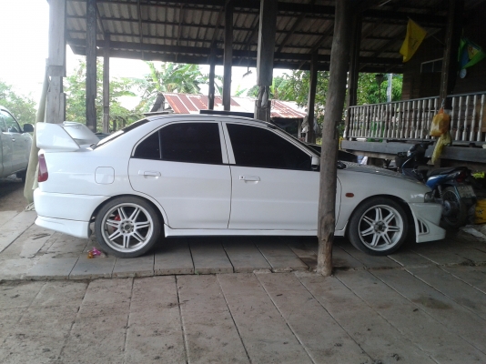 ขายด่วนรถมิตซูท้ายเบนซ์CK4 รถสวยเอกสารครบแอร์เย็นติดแก๊สล้อแม็กราคาเบาๆ