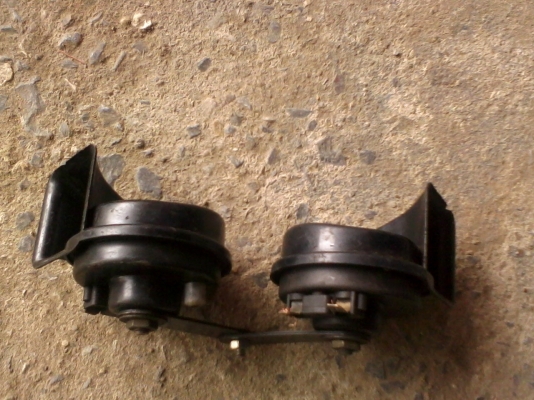 แตร คู่ ของบอสครับ ใส่เบนซ์/ซีตอง/วอลโวล่ครับ