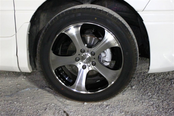 ขายด่วน TOYOTA ESTIMA 3.0 AERAS V6 ปี 2001