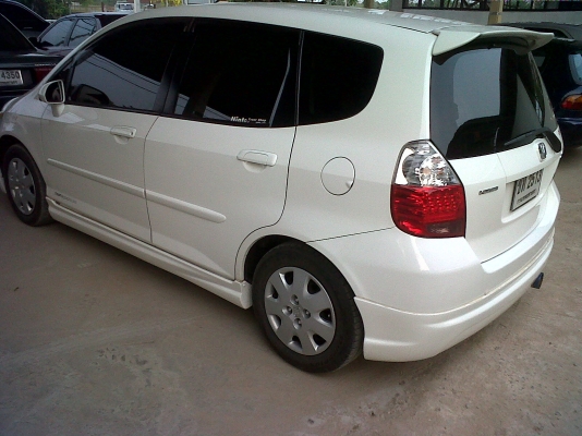 สุดยอดรถสวยสภาพป้ายแดงสีขาวยอดนิยม โทรวัยใจถึงครับสีมหาชน จดปี2007 สุดยอดรถสวยสภาพป้ายแดงสีขาวยอดนิยม โทรวัยใจถึงครับสีมหาชน จดปี2007