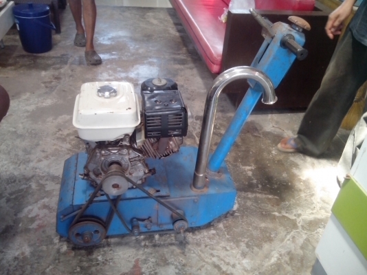 เครื่องขัดกระดาษทรายรุ่นใหญ่เครื่องฮอนด้า