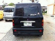 ขายด่วนรถตู้ daihatsu  สีดำ  เครื่องยนต์ 659 ซีซี  ปี 2010 สภาพดี เห็นแล้วชอบ