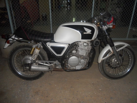 ขายรถ คลับแมน  400 มีอินวอย สรรพสามิตร