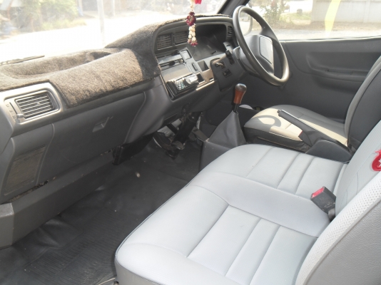 ขาย รถตู้หัวจรวด ปี94 มีแอร์ พาวเวอร์ เครื่องดี ดีเซล สภาพพร้อมใช้งาน