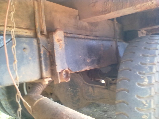 ขาย10ล้อหน้ายาว1เพลา  สภาพดีพร้อมใช้ทะเบียรเต็มเอกสารพร้อโอน