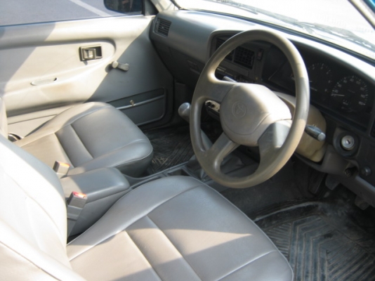 โตโยต้าเก๋งสามห่วงปี92 โทร คุณเฉลิม 0836272571