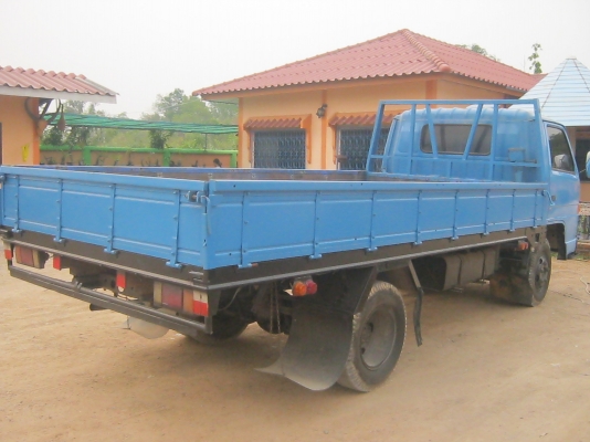 อีซูซุ NPR รถสวยตามรูปเลย คุณเฉลิม0836272571