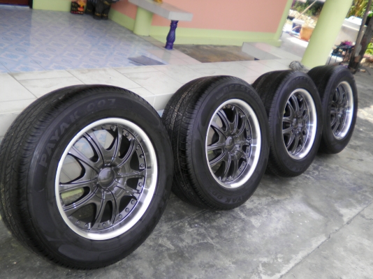 แม็ก18 พร้อมยาง1ชุด ต่อรองได้ ขายได้ขาย