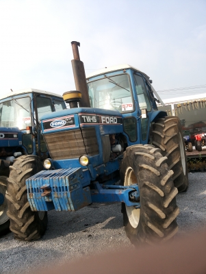 แทร็กเตอร์ FORD TW15