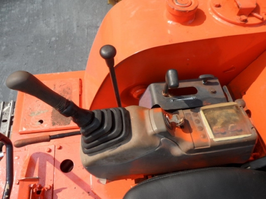 ขายรถขุดเล็ก EX30 ขายรถขุดเล็ก EX30