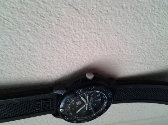 LUMINOX นาฬิกา luminox กระจกซัฟไฟร์ ดำน้ำลึก 200 เมตร เข็มนาที เข็มชั่วโมง เป็นแท่งแก๊ส