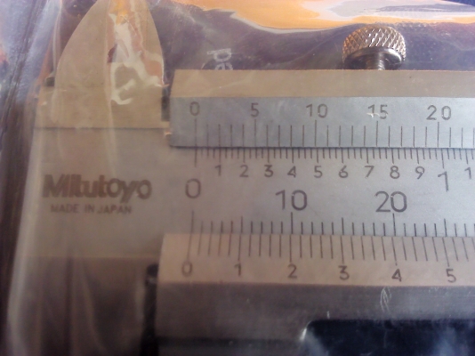 ด่วน เวอร์เนียmitutoyo 6 นิ้ว ของแท้มีกล่องและซองพลาสติกอย่างดี