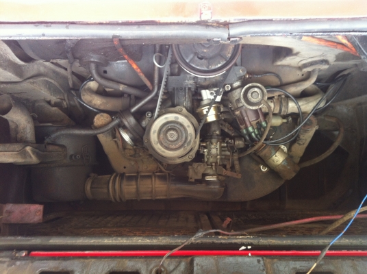 โฟล์คตู้ 1972 (เปิดบาร์)