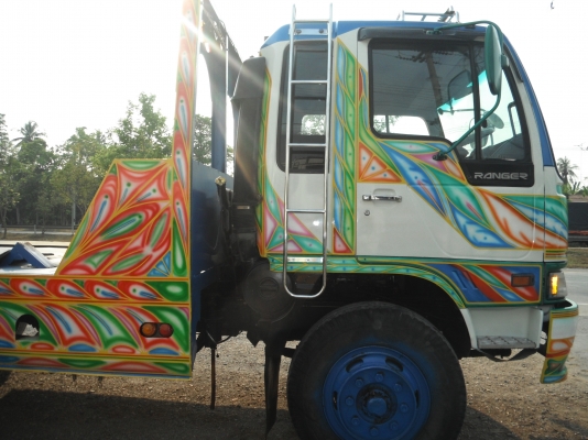 ขายรถเทรลเลอร์ 10 ล้อ HINO รถ 2 เพลา บรรทุกรถเกี่ยวข้าว เครื่อง HO7C = 185 แรงม้า (รถอยู่สุพรรณบุรี)