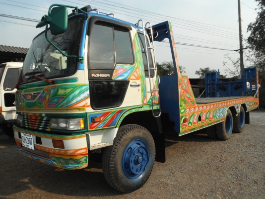 ขายรถเทรลเลอร์ 10 ล้อ HINO รถ 2 เพลา บรรทุกรถเกี่ยวข้าว เครื่อง HO7C = 185 แรงม้า (รถอยู่สุพรรณบุรี)