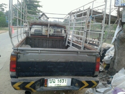 ต้องการขาย nissan big m คัฟ ต้องการขาย nissan big m คัฟ