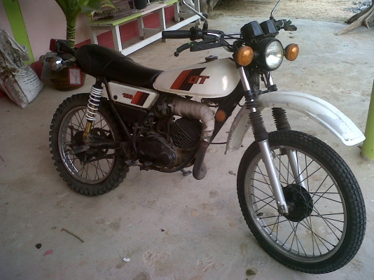 ขาย yamaha dt100 ทะเบียนโอน 18000