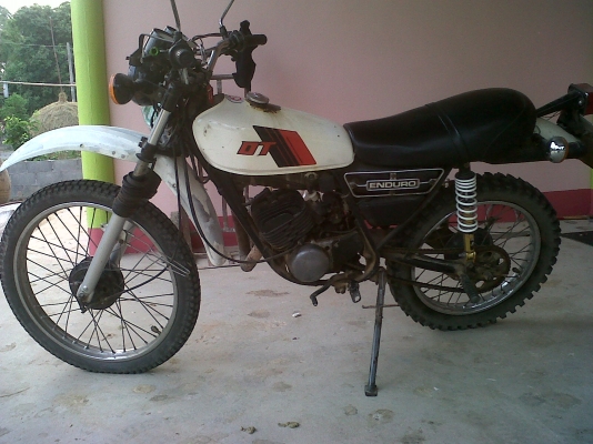 ขาย yamaha dt100 ทะเบียนโอน 18000