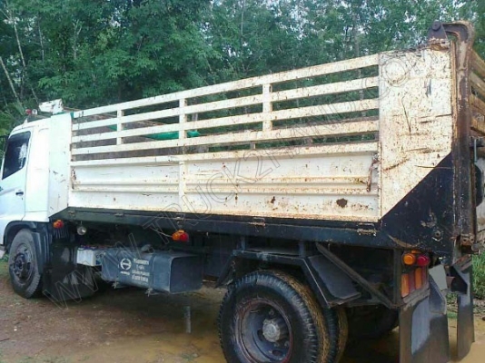 รถบรรทุก 6 ล้อดั๊มพ์ ยี่ห้อ HINO 220 แรงม้า รถบรรทุก 6 ล้อดั๊มพ์ ยี่ห้อ HINO 220 แรงม้า