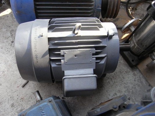 ขายมอเตอร์ Toshiba 10 HP. 1400 RPM สภาพสวยพร้อมใช้งาน