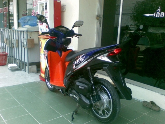 Click 125 i รุ่นใหม่ล่าสุด ปี 2555 สวยจริงขายถูกลดได้ Click 125 i รุ่นใหม่ล่าสุด ปี 2555 สวยจริงขายถูกลดได้