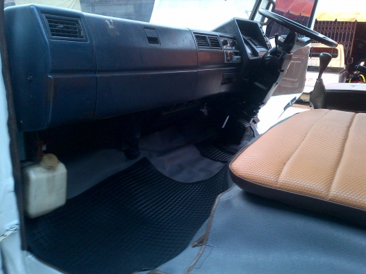 Hino Km 777 เครื่อง 117 แรง สวยสุดแรง ^^'' Hino Km 777 เครื่อง 117 แรง สวยสุดแรง ^^''