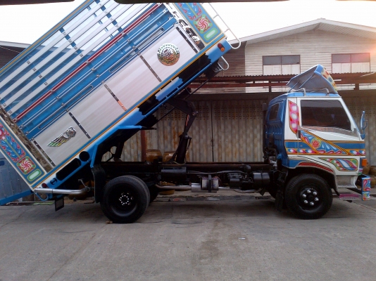 Hino Km 777 เครื่อง 117 แรง สวยสุดแรง ^^'' Hino Km 777 เครื่อง 117 แรง สวยสุดแรง ^^''