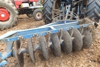 รถไถนาฟอร์ด 6640 (รถนอก)ปี55 ใช้งาน 5404 ชม. คานหน้าคาเรโร่ 2 เพลา รถไถนาฟอร์ด 6640 (รถนอก)ปี55 ใช้งาน 5404 ชม. คานหน้าคาเรโร่ 2 เพลา