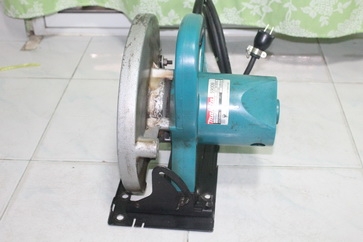 เลื่อยวงเดือนขนาดใบ 9 นิ้ว makita รุ่น N5900B พร้อมใช้งานครับ